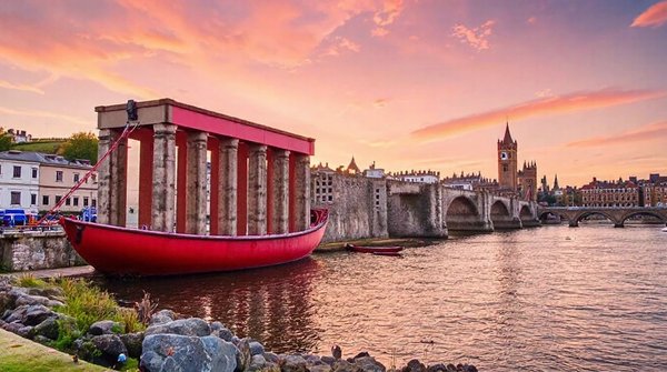 What Makes the UK's Top Tourist Attractions Bucket List Worthy?